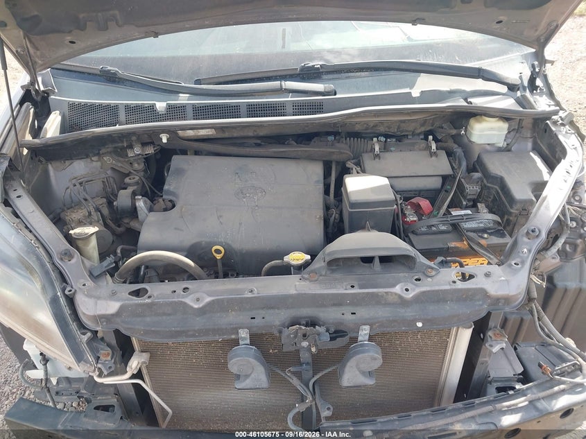TOYOTA SIENNA - zdjęcie 10