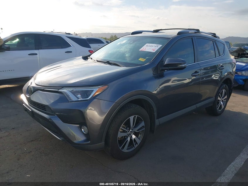 Vin: jtmwfrev6jd111986, lot: 46605377, toyota rav4 xle 20182