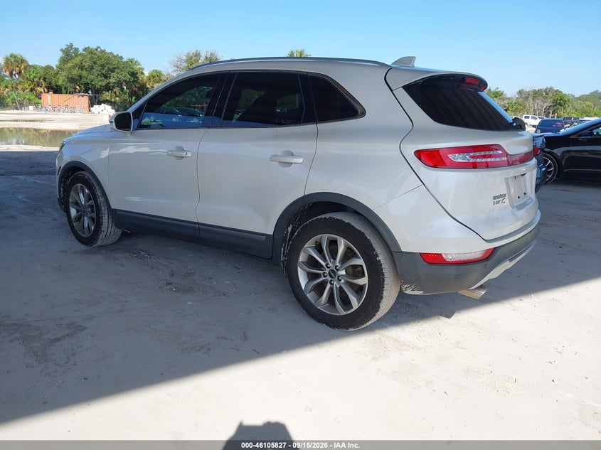 2017 LINCOLN MKC auction photo 3