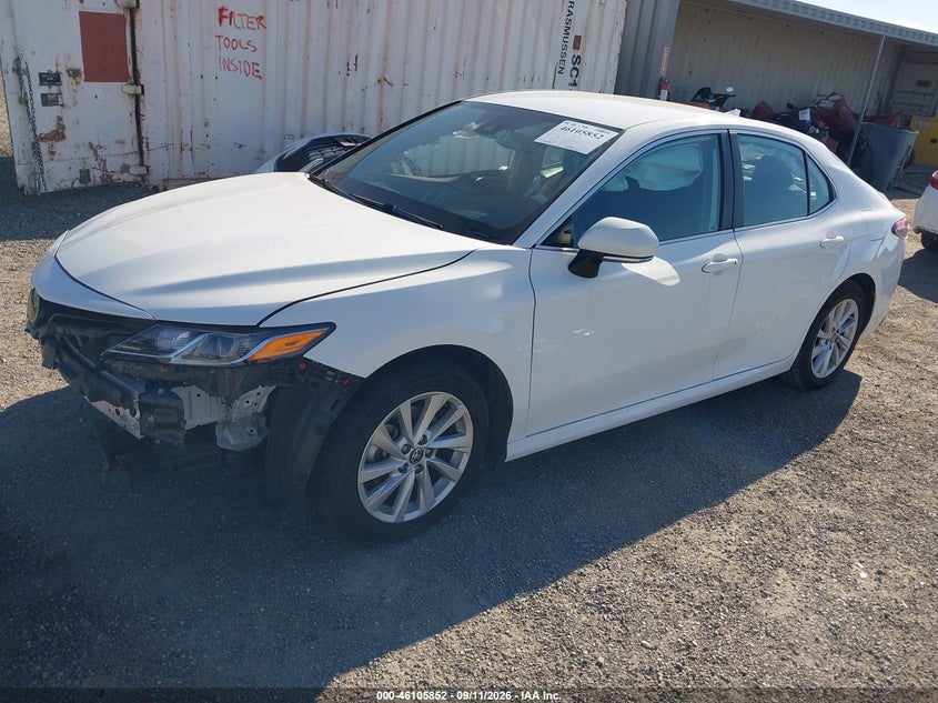 Vin: 4t1r11akxpu137617, lot: 46605510, toyota camry le 20232