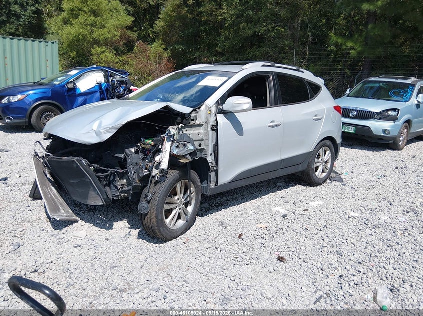 2013 HYUNDAI TUCSON GLS · Фото 2