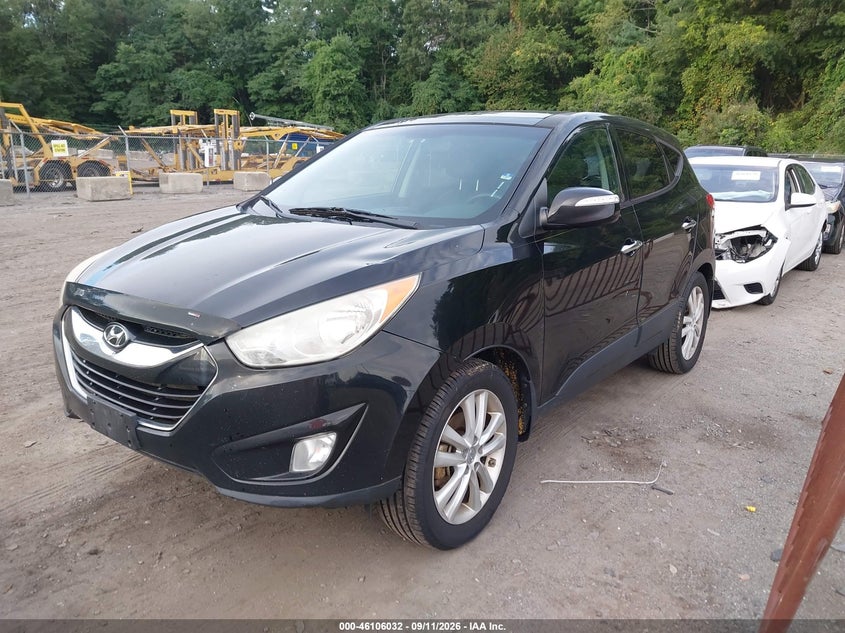 2013 HYUNDAI TUCSON auction photo 2