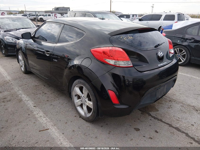 2013 HYUNDAI VELOSTER auction photo 3