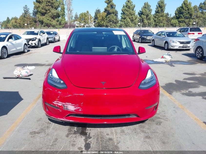 TESLA MODEL Y - zdjęcie 13