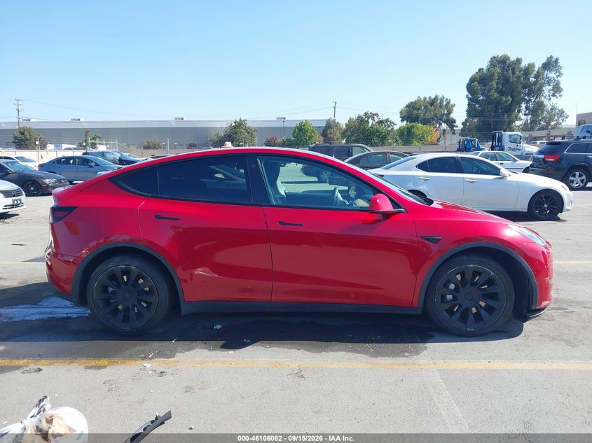 TESLA MODEL Y - zdjęcie 14