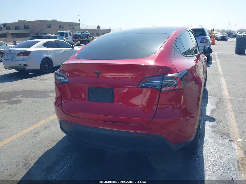 TESLA MODEL Y - zdjęcie 17
