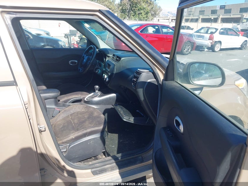 2015 KIA SOUL auction photo 5