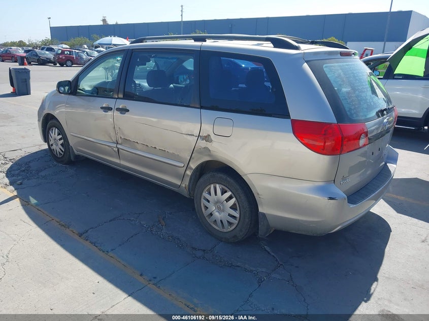 2006 TOYOTA SIENNA auction photo 3