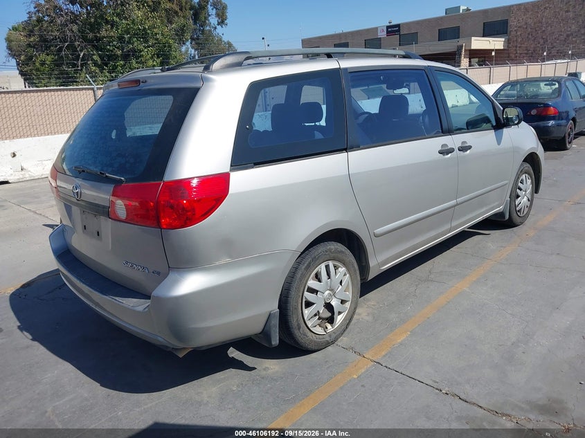 2006 TOYOTA SIENNA auction photo 4