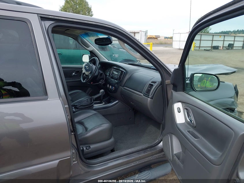 2006 MAZDA TRIBUTE auction photo 5