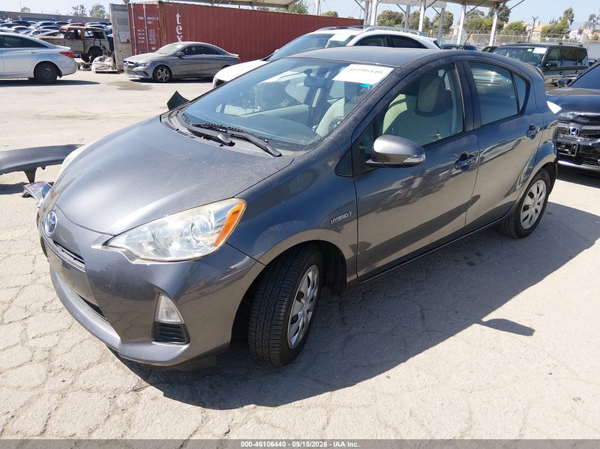 Vin: jtdkdtb35e1076594, lot: 46606098, toyota prius c one 20142