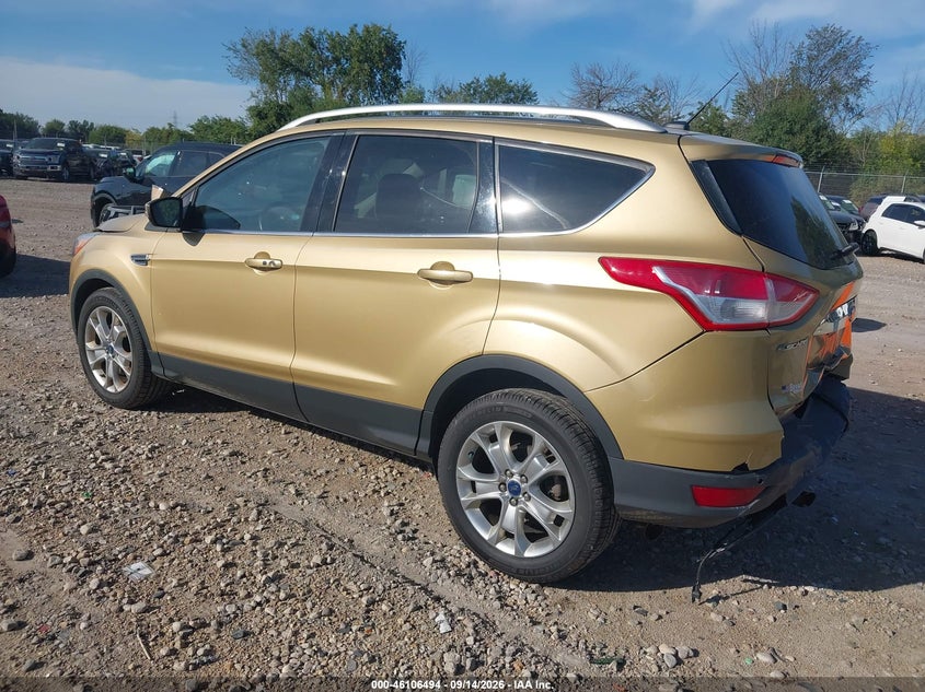 Vin: 1fmcu9jx7fub57734, lot: 46606152, ford escape titanium 20153