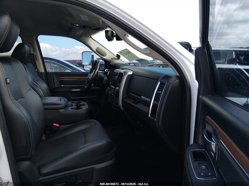 RAM 2500 2017 VIN 3C6UR5FL5HG588319