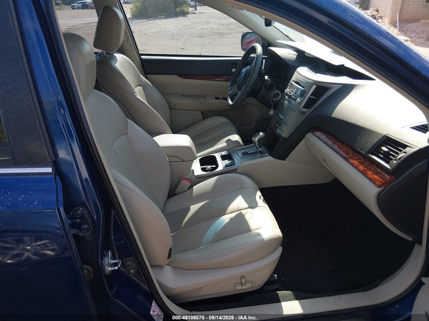 2011 SUBARU LEGACY auction photo 5