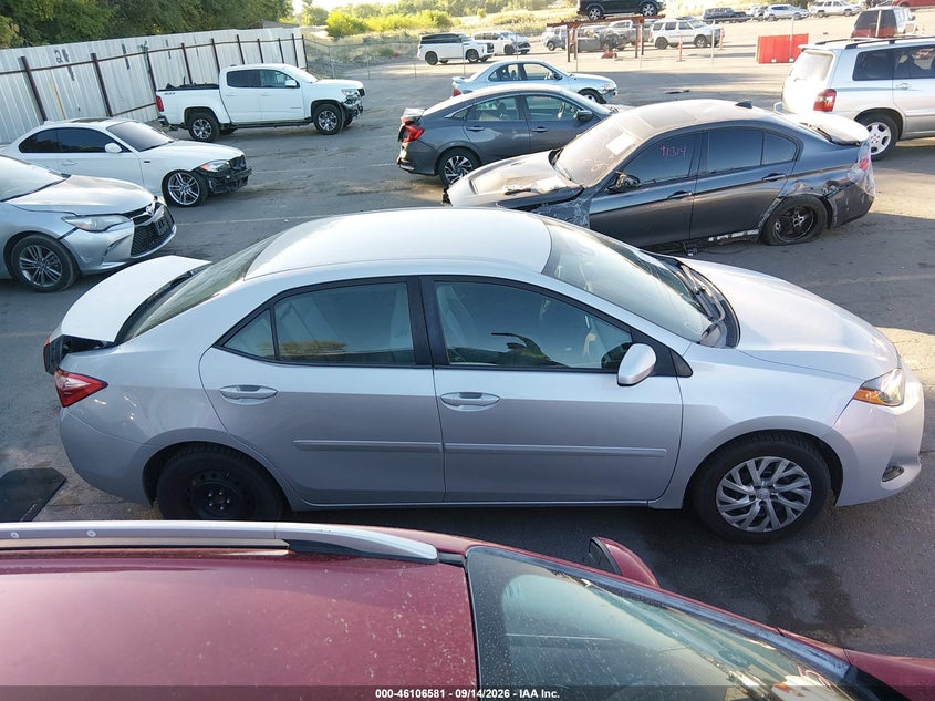 TOYOTA COROLLA - zdjęcie 13