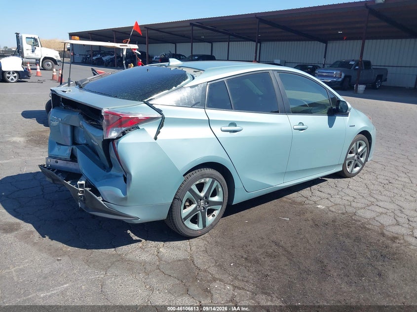 Vin: jtdkarfu9h3033139, lot: 46606271, toyota prius three touring 20174
