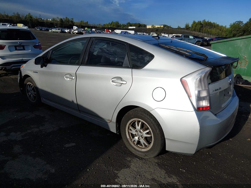 2010 TOYOTA PRIUS auction photo 3