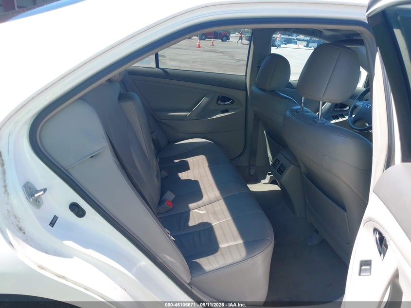 2008 TOYOTA CAMRY HYBRID auction photo 8