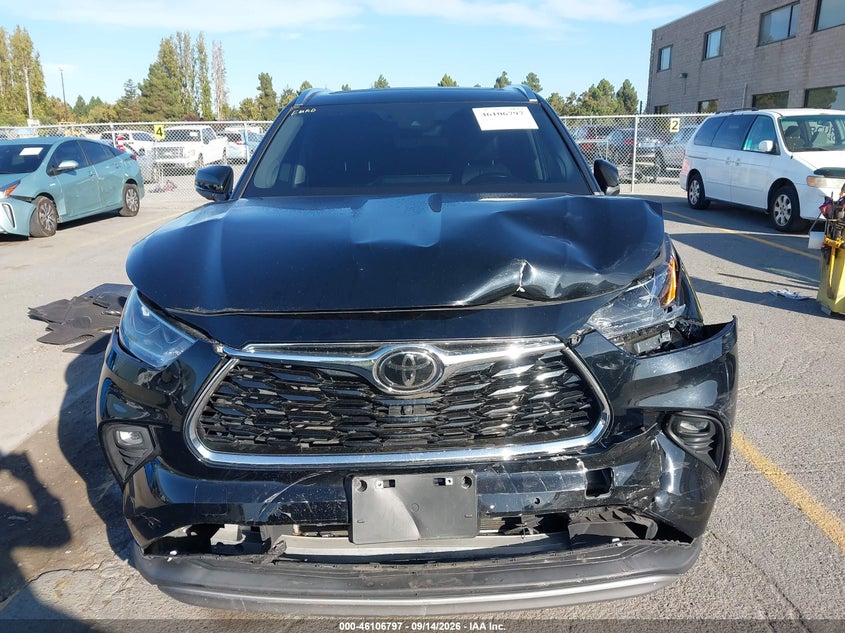 TOYOTA HIGHLANDER - zdjęcie 12