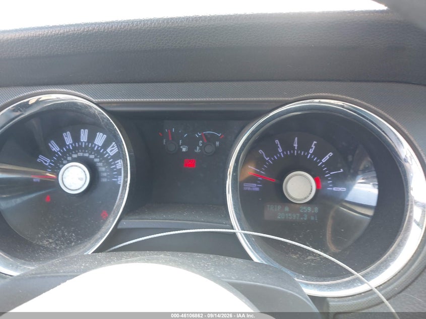 2012 FORD MUSTANG auction photo 7