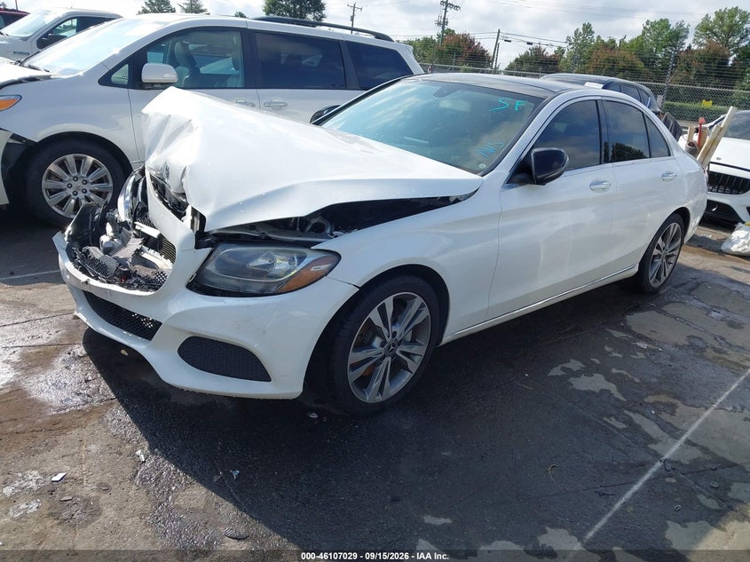 Vin: wddwf4jb3jr327267, lot: 46606745, mercedes-benz c 300 20182