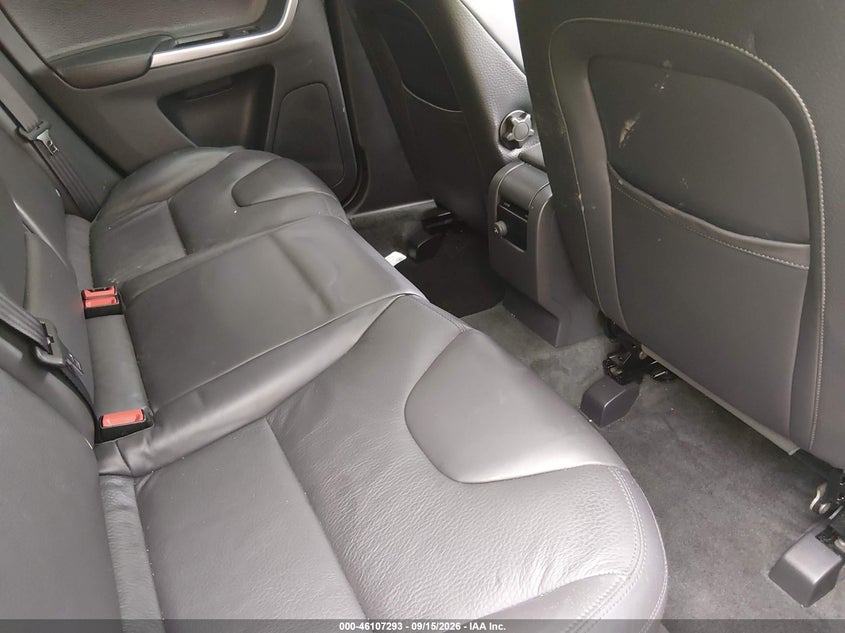 VOLVO XC60 2014 VIN YV4940DZ1E2553396