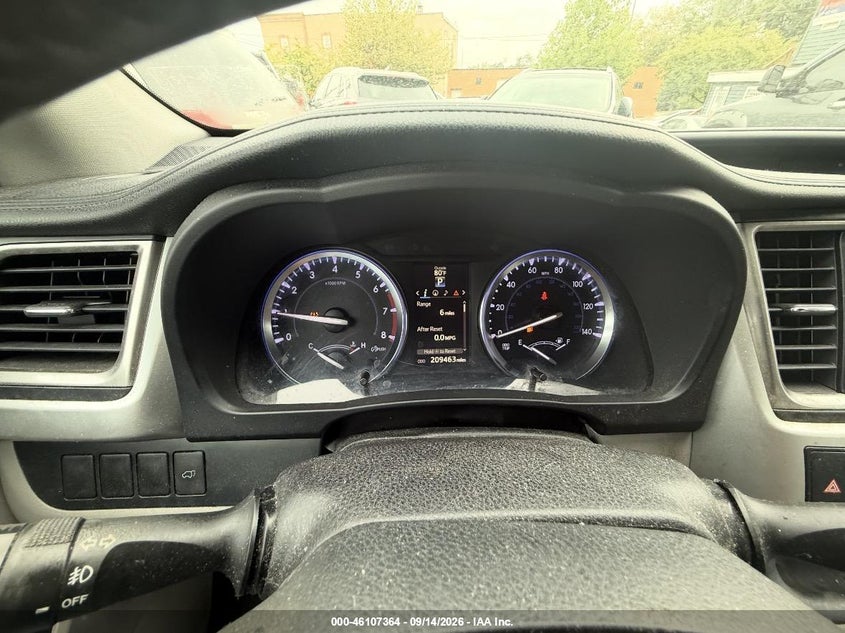 2014 TOYOTA HIGHLANDER auction photo 6