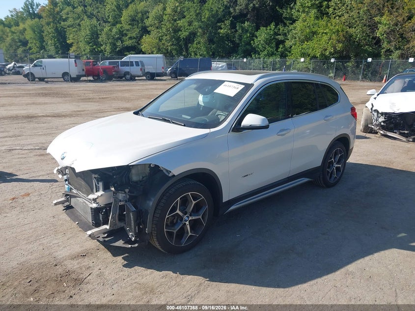 BMW X1 - zdjęcie 2