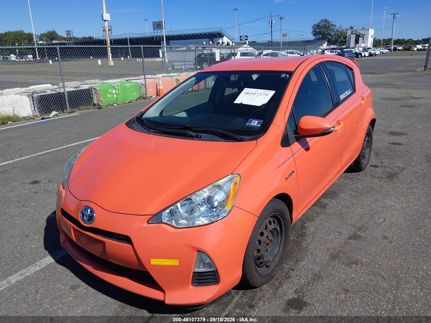 Vin: jtdkdtb37d1051078, lot: 46607095, toyota prius c two 20132