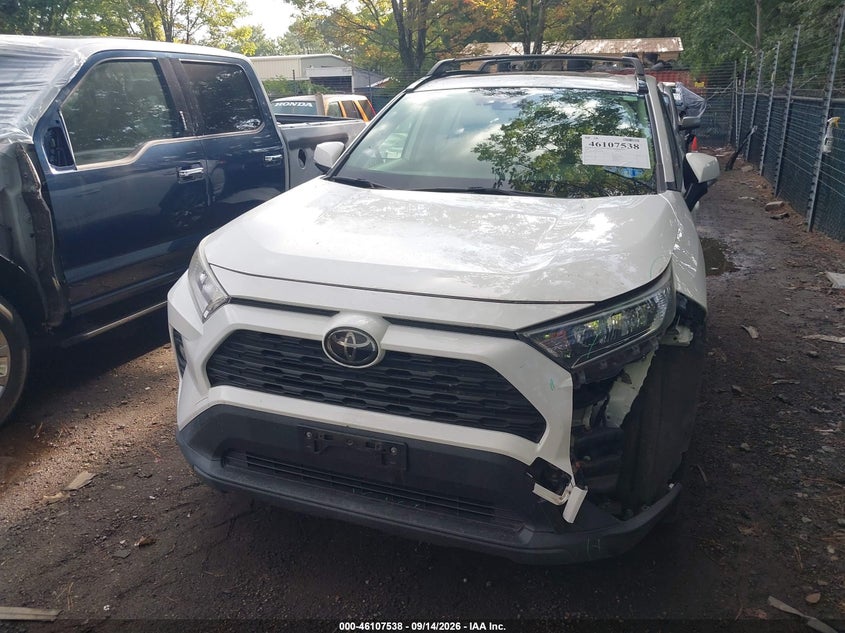 TOYOTA RAV4 - zdjęcie 13