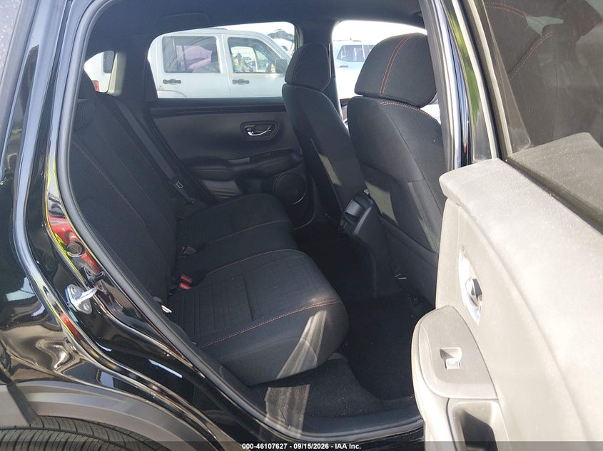 2025 HONDA HR-V 2WD SPORT · Фото 8