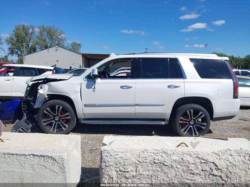 CADILLAC ESCALADE - zdjęcie 14
