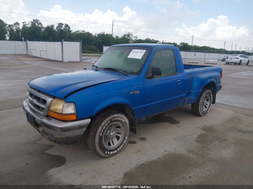 1998 Ford Ranger, Normal Wear & Tear, IAAI, VIN 1FTYR10C6WPB01634 — photo 2