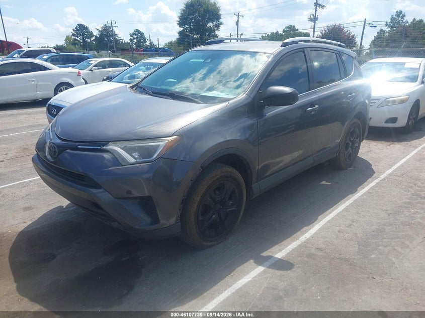 Vin: jtmzfrev0hj700542, lot: 46607453, toyota rav4 le 20172