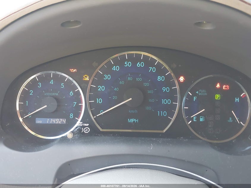 2008 TOYOTA SIENNA auction photo 7