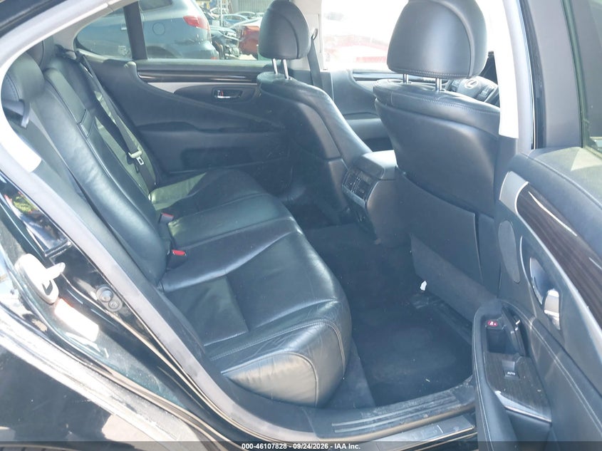 LEXUS LS 460 2016 VIN JTHBL5EF5G5141037