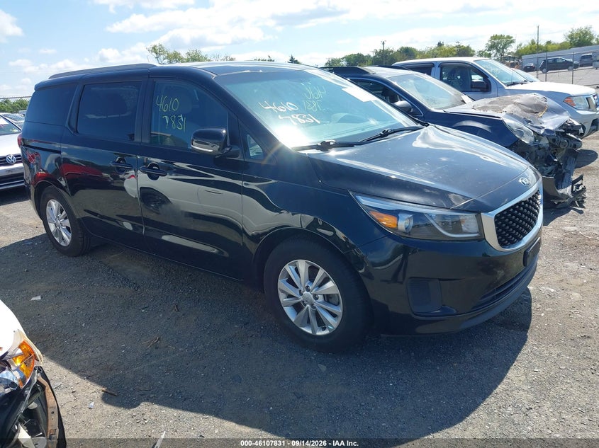 2015 KIA SEDONA auction photo 1