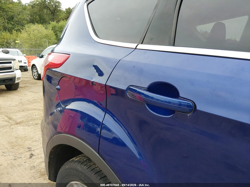 2015 FORD ESCAPE auction photo 6