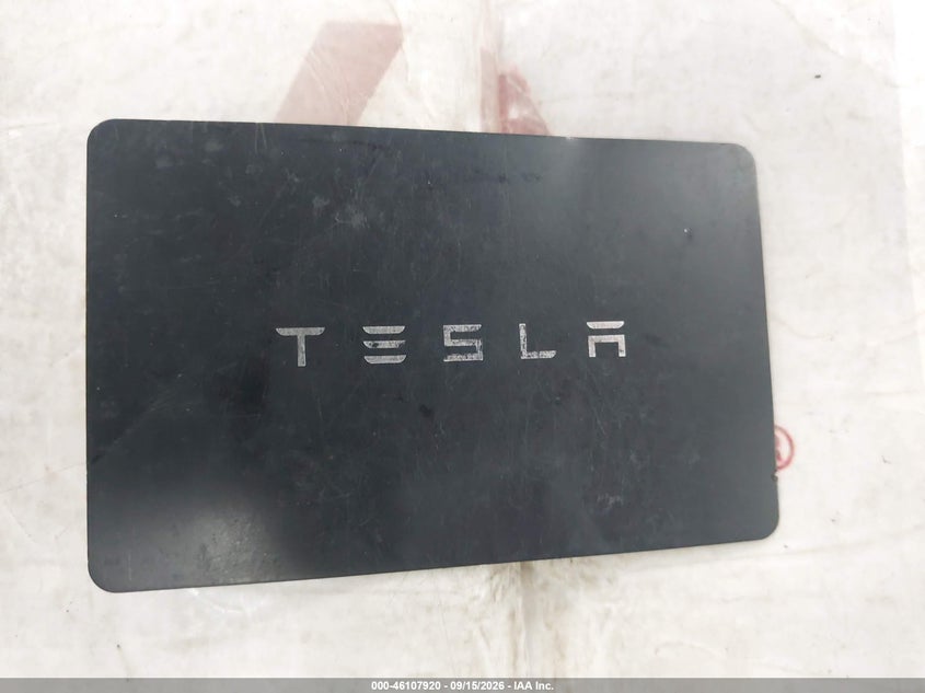 TESLA MODEL S - zdjęcie 11