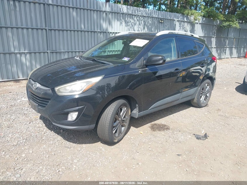 2015 HYUNDAI TUCSON auction photo 2