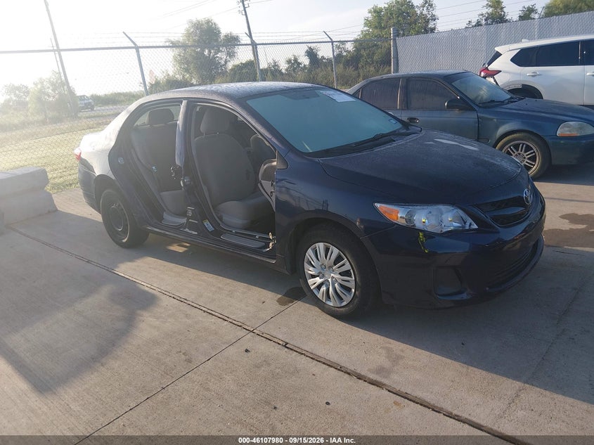 2013 TOYOTA COROLLA auction photo 1