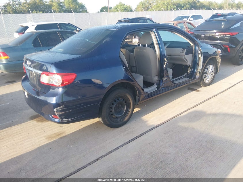 2013 TOYOTA COROLLA auction photo 4