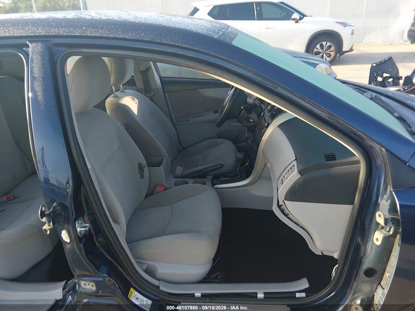 2013 TOYOTA COROLLA auction photo 5