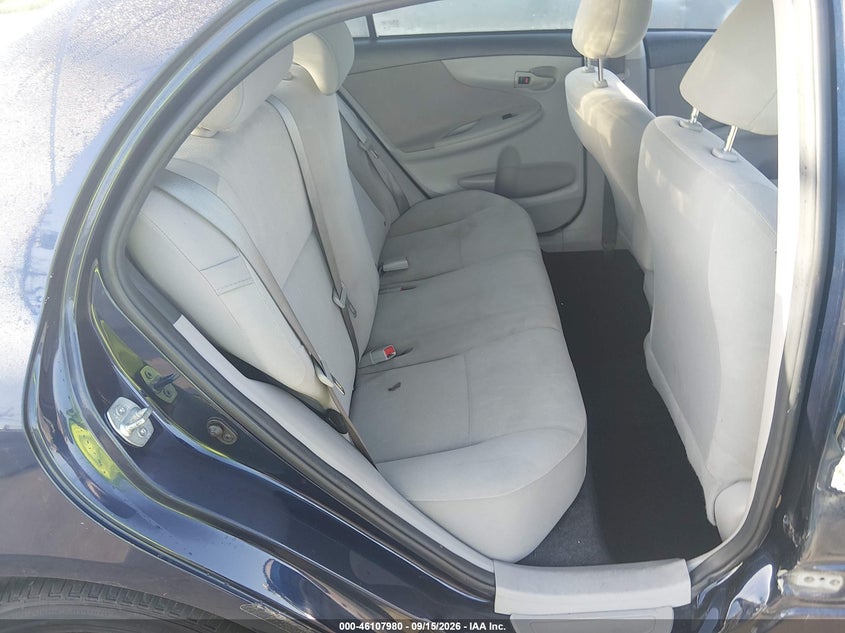 2013 TOYOTA COROLLA auction photo 8