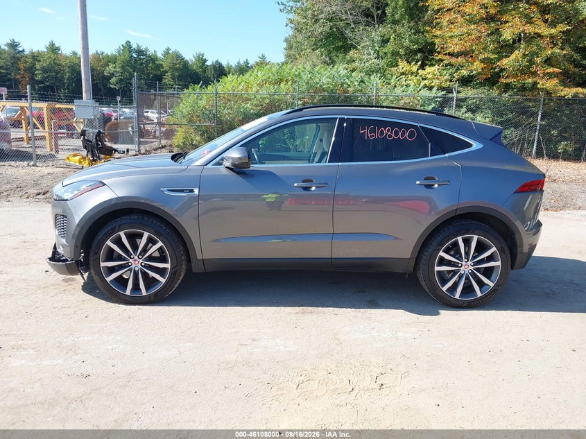 JAGUAR E-PACE - zdjęcie 14