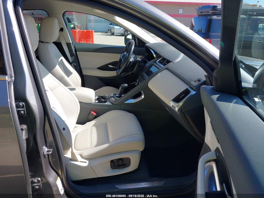 JAGUAR E-PACE - zdjęcie 5