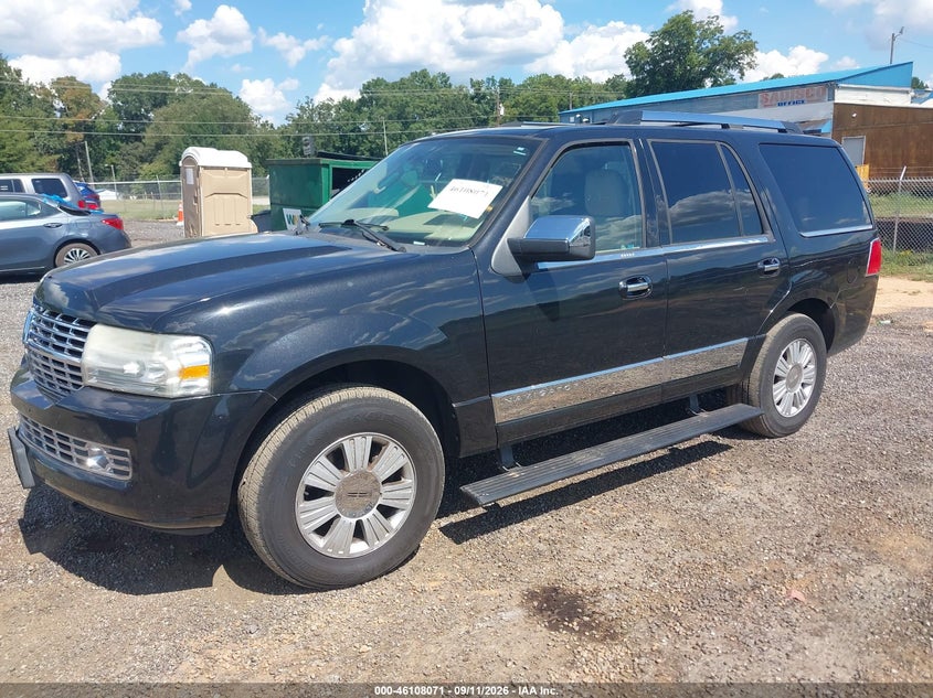 2010 LINCOLN NAVIGATOR auction photo 2