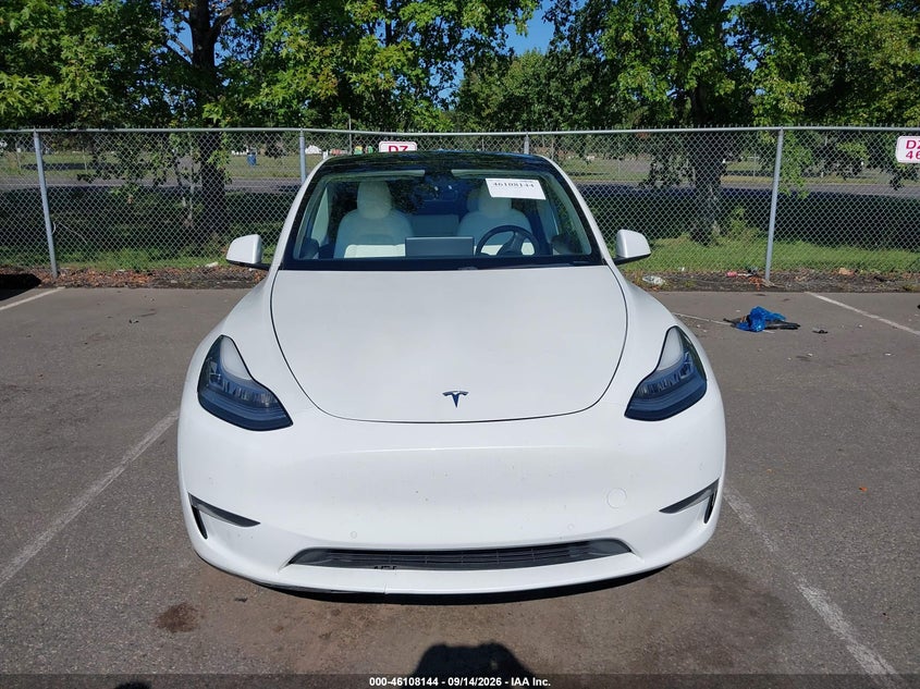 TESLA MODEL Y - zdjęcie 12