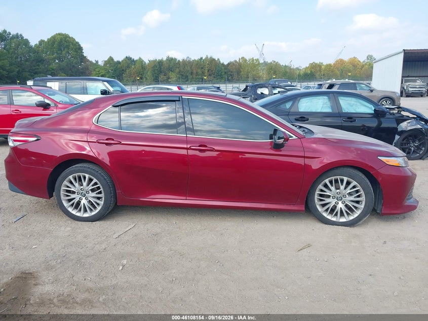 TOYOTA CAMRY - zdjęcie 13
