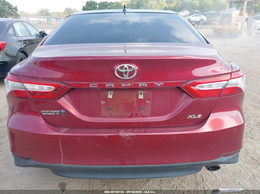 TOYOTA CAMRY - zdjęcie 16